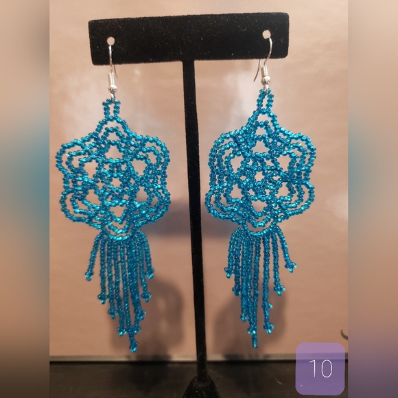 Beaded earrings - Picture 10 of 10